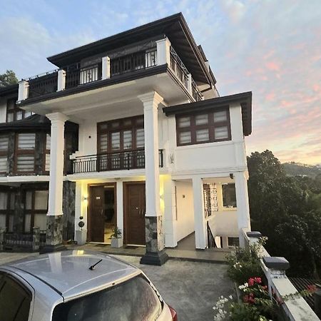 Golden King Residence - Free Pickup From Kandy Railway Station Bagian luar foto