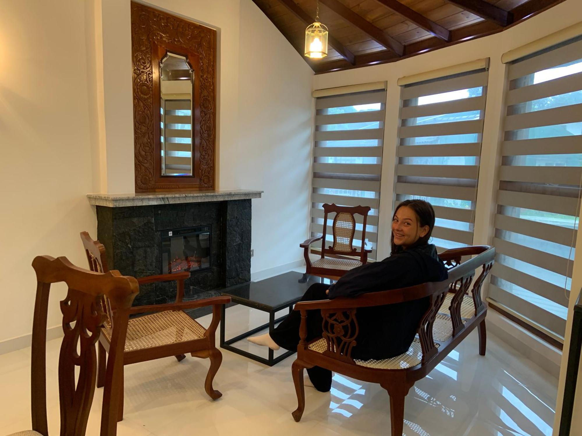 Golden King Residence - Free Pickup From Kandy Railway Station Bagian luar foto