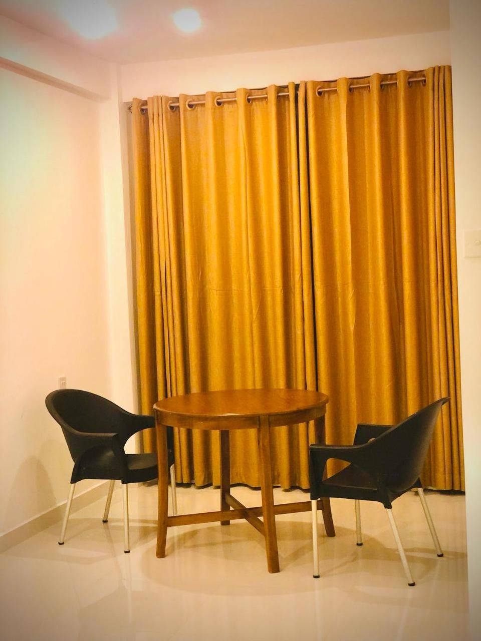 Golden King Residence - Free Pickup From Kandy Railway Station Bagian luar foto